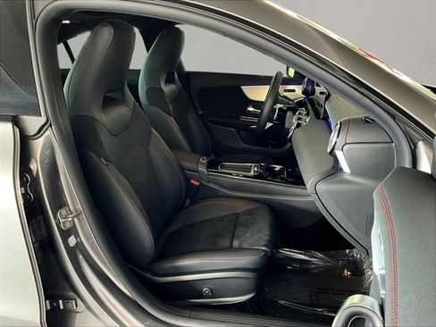 Used 2026 Mercedes-Benz CLA 250 image 9