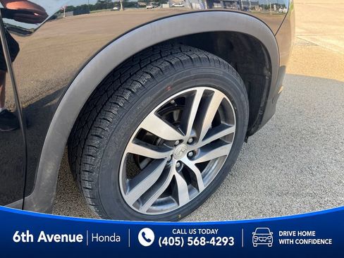 Used 2017 Honda Pilot Elite image 12