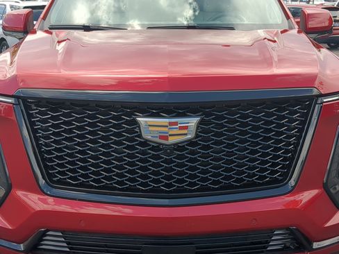 Certified 2025 Cadillac Escalade Sport Platinum AWD/4WD image 10