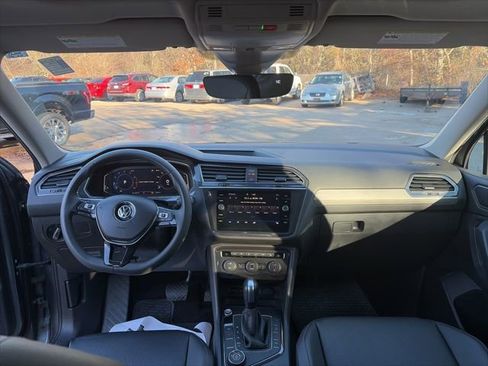 Used 2020 Volkswagen Tiguan SEL w/ 3rd Row Seat Package image 20