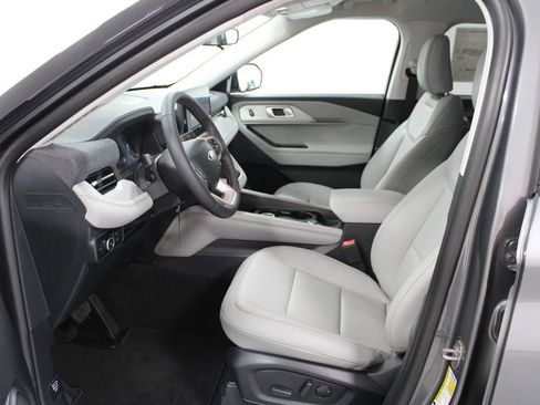 New 2026 Ford Explorer Active w/ Active Comfort Package image 21
