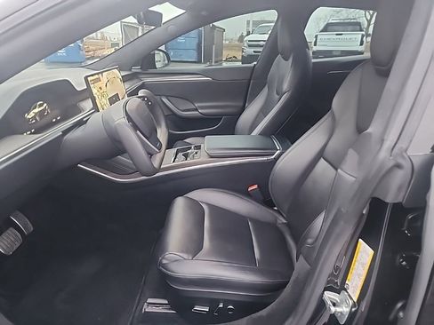 Used 2022 Tesla Model S image 12