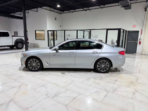 Used 2019 BMW 530i w/ Convenience Package RWD image 7