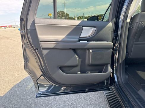 New 2025 Ford Expedition Max Active image 15