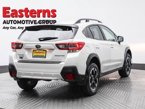 Used 2022 Subaru Crosstrek 2.0i Premium image 5