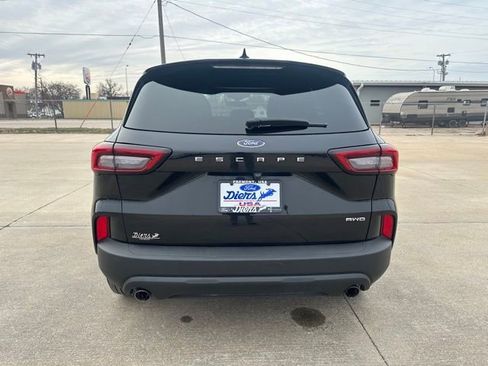 Certified 2025 Ford Escape ST-Line image 4