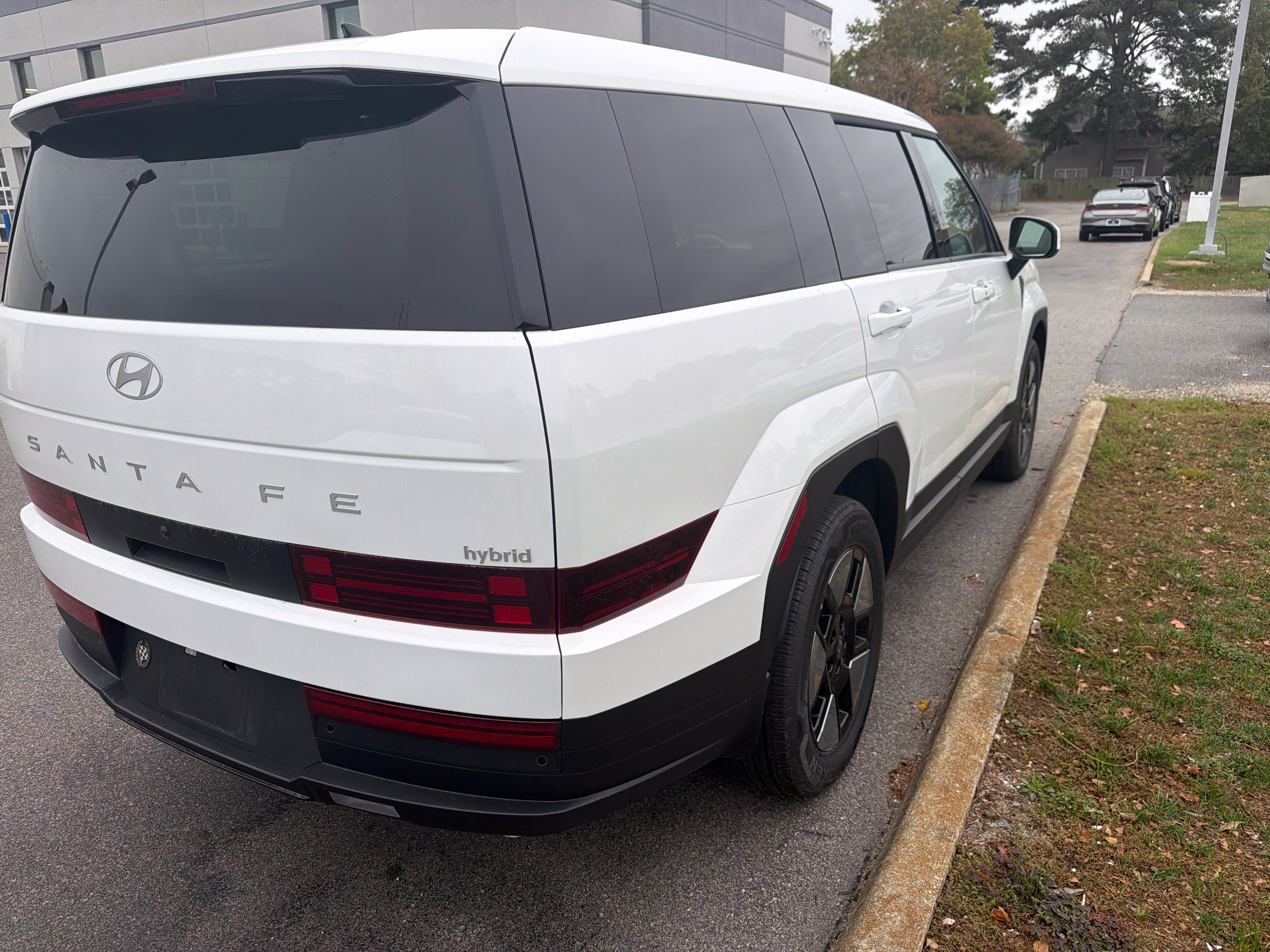 Certified 2026 Hyundai Santa Fe SE FWD image 10