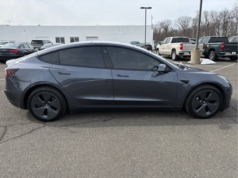 Used 2023 Tesla Model 3 Standard Range image 8