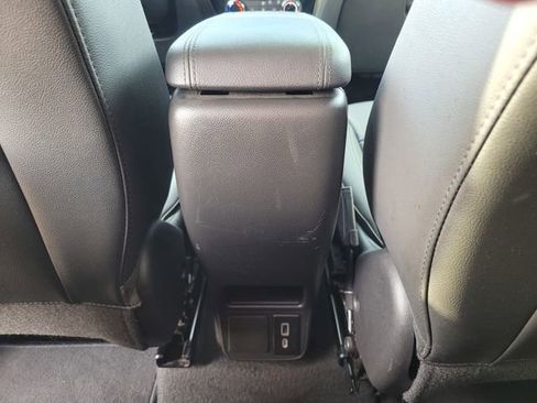 Used 2024 Buick Encore GX Sport Touring image 17