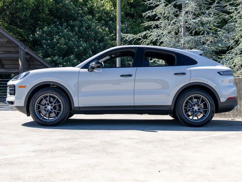 New 2026 Porsche Cayenne Coupe image 2