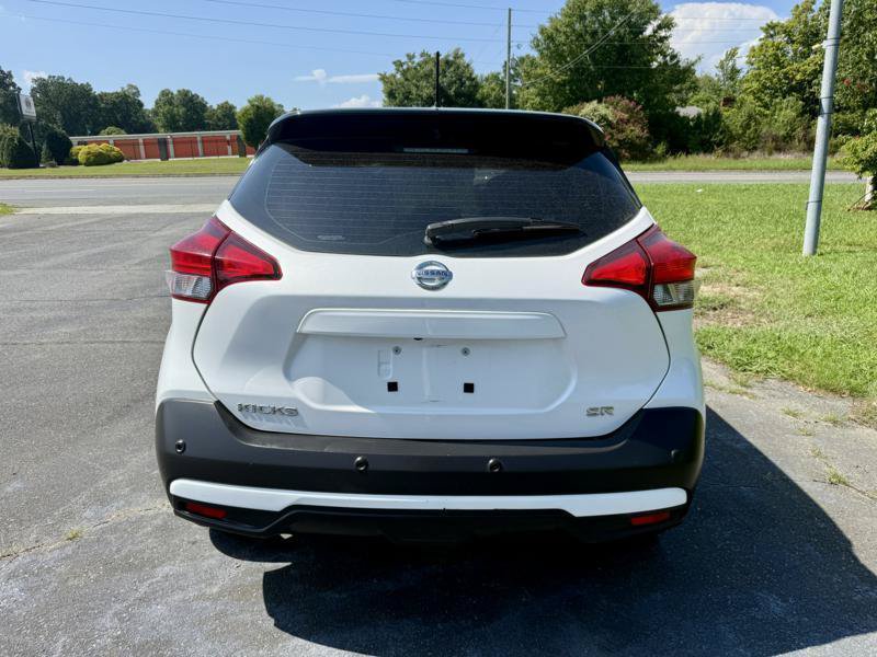 Used 2020 Nissan Kicks SR FWD image 4