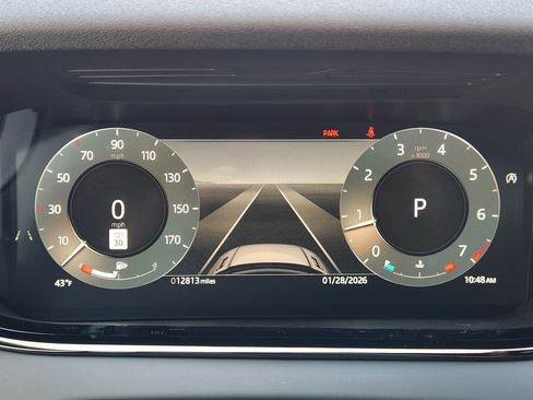 Used 2024 Land Rover Range Rover Evoque Dynamic SE image 16