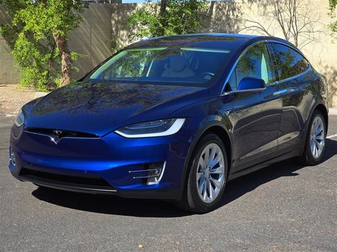 Used 2017 Tesla Model X 100D AWD/4WD image 5