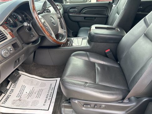 Used 2014 GMC Yukon XL Denali image 14