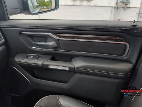 Used 2019 RAM 1500 Laramie AWD/4WD image 20