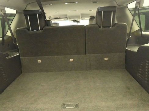 Used 2019 GMC Yukon XL SLT image 18