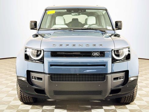 New 2026 Land Rover Defender 110 X-Dynamic SE AWD/4WD image 2