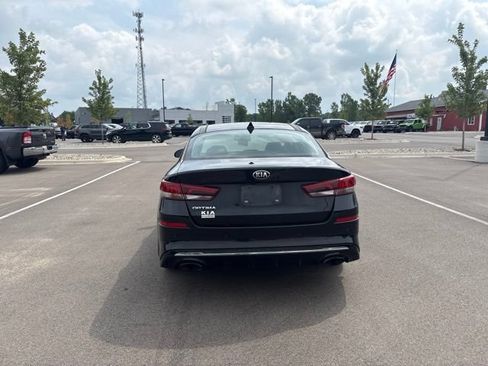 Used 2020 Kia Optima SE FWD image 4