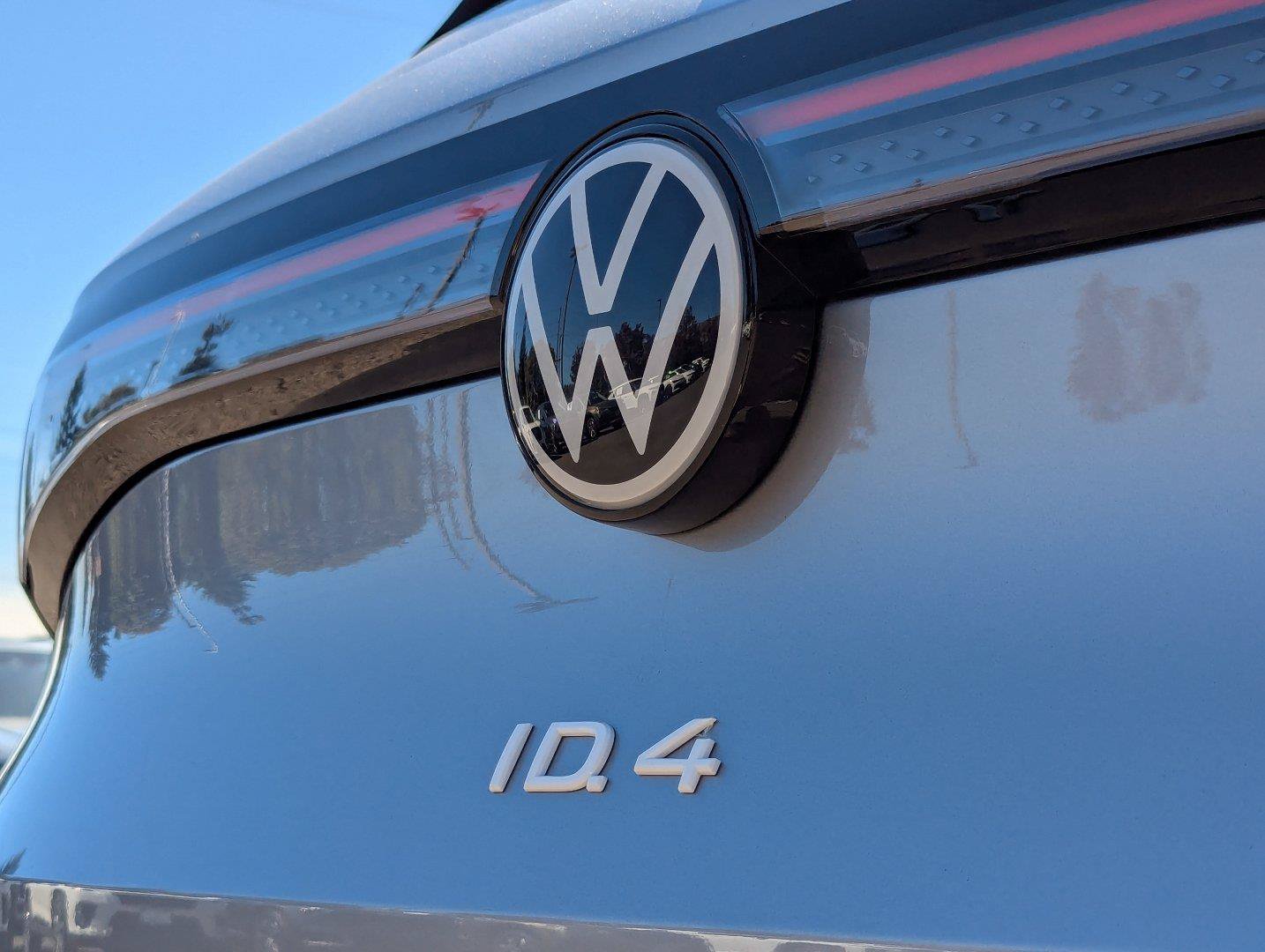 Used 2023 Volkswagen ID.4 Pro S AWD/4WD image 32