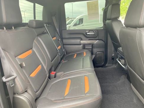 Used 2020 GMC Sierra 2500 AT4 w/ AT4 Premium Package AWD/4WD image 14