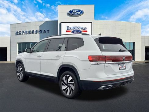 Used 2025 Volkswagen Atlas SE image 8