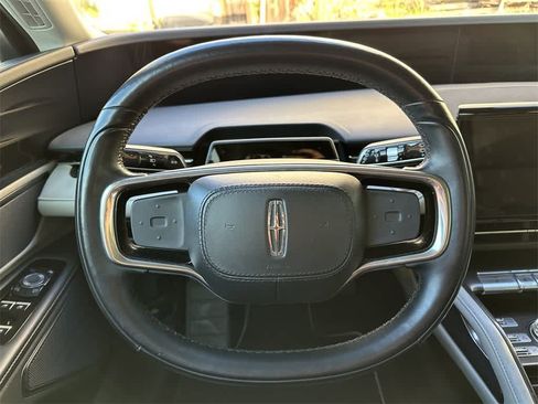 Used 2024 Lincoln Nautilus Reserve image 14