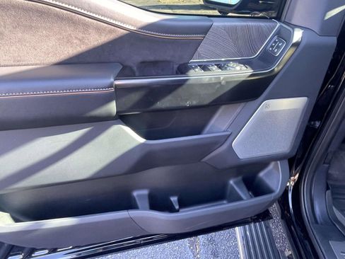 Certified 2022 Ford F150 Platinum w/ Equipment Group 701A High image 16