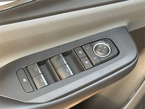 New 2026 Toyota Prius XLE image 14