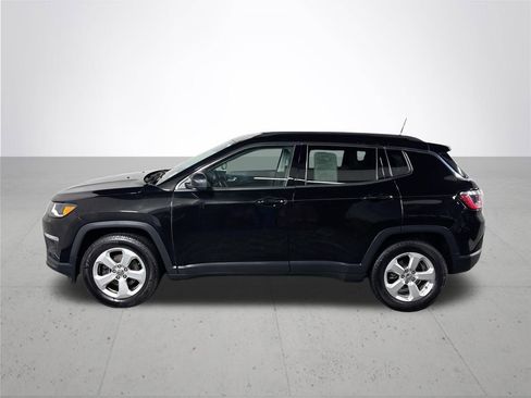 Used 2018 Jeep Compass Latitude w/ Popular Equipment Group image 9