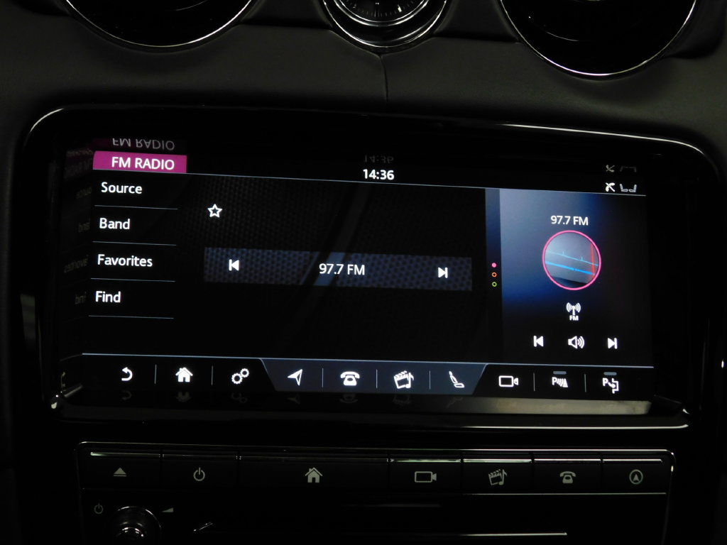 Used 2018 Jaguar XJ RWD image 60
