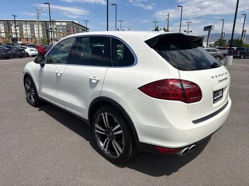 Used 2011 Porsche Cayenne Turbo AWD/4WD image 4
