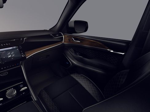 New 2026 Jeep Grand Cherokee L Summit AWD/4WD image 7