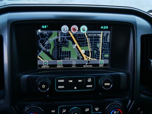 Used 2015 Chevrolet Silverado 1500 LTZ Z71 image 31