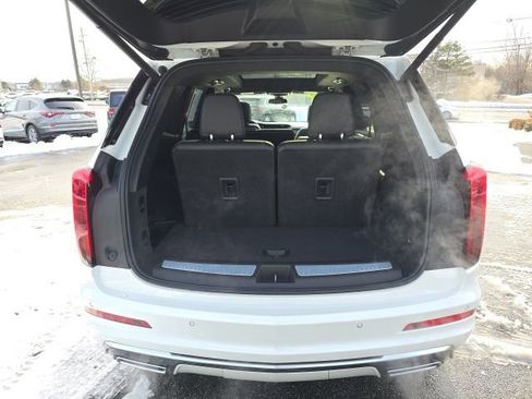 Used 2020 Cadillac XT6 Premium Luxury image 11