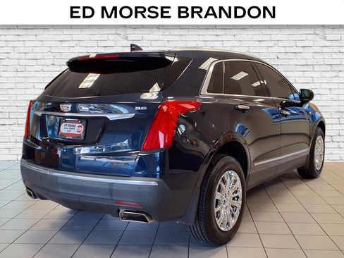 Used 2017 Cadillac XT5 FWD image 5
