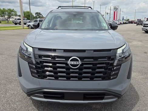 New 2026 Nissan Pathfinder Platinum FWD image 17