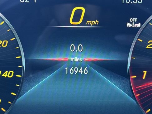 Used 2023 Mercedes-Benz GLS 450 4MATIC image 23