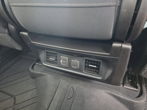 Used 2019 Chevrolet Silverado 1500 LT w/ All-Star Edition image 36