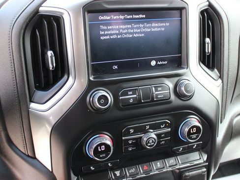 Used 2022 Chevrolet Silverado 2500 LT w/ Fleet Comfort Package AWD/4WD image 12