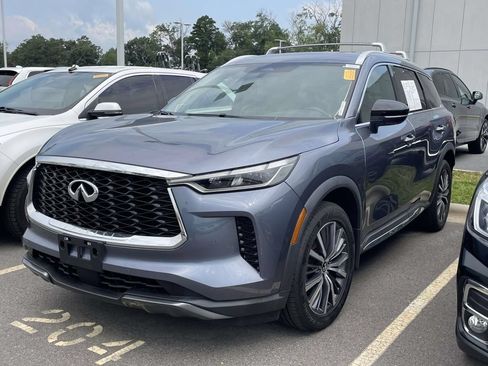 Used 2023 INFINITI QX60 Sensory w/ Cargo Package AWD/4WD image 2