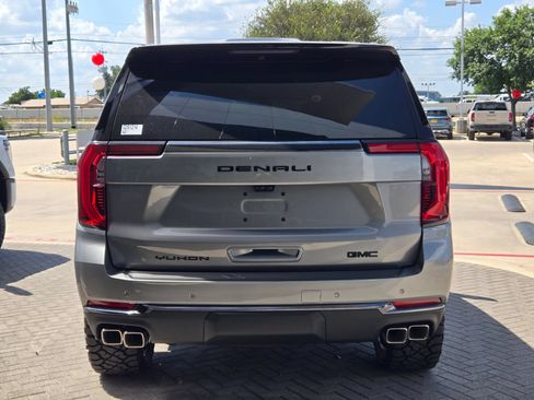 New 2026 GMC Yukon Denali Ultimate AWD/4WD image 6