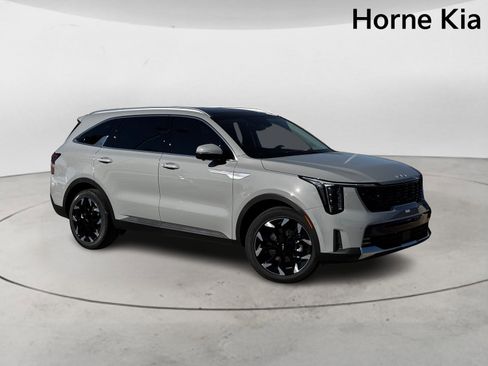 New 2026 Kia Sorento SX image 2