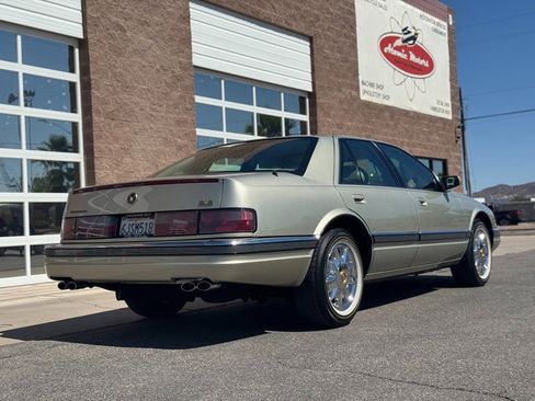 Used 1996 Cadillac Seville SLS image 4