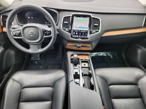 Used 2023 Volvo XC90 T8 Plus AWD/4WD image 25