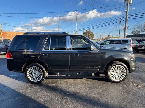 Used 2015 Lincoln Navigator 4WD w/ Equipment Group 101A Reserve image 5