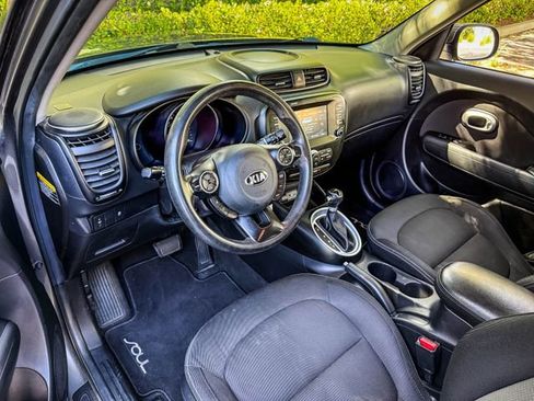 Used 2019 Kia Soul + FWD image 24