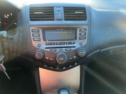 Used 2006 Honda Accord EX image 12