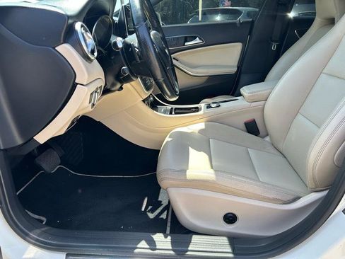 Used 2014 Mercedes-Benz CLA 250 image 6