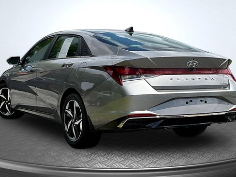 Used 2023 Hyundai Elantra Limited w/ Cargo Package FWD image 3