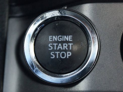 Used 2023 Toyota Tacoma TRD Sport image 8